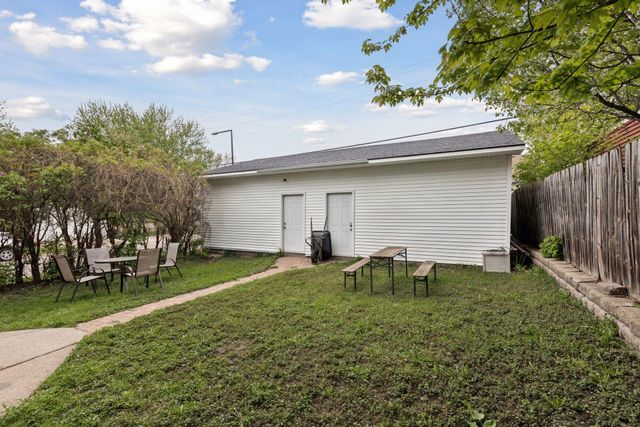 739 Sims Avenue, Saint Paul, MN 55106