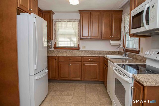 1240 High Road, Berlin, CT 06037