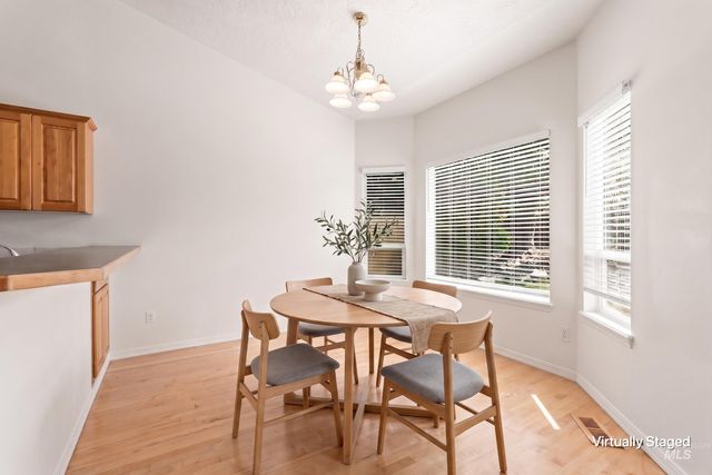 6270 N Sparkford Way, Boise, ID 83713