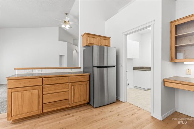 6270 N Sparkford Way, Boise, ID 83713