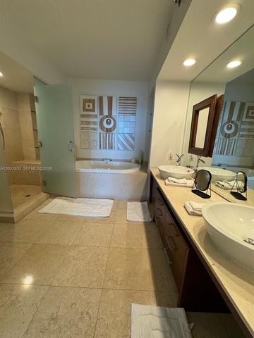 450 Alton Rd 3505, Miami Beach, FL 33139