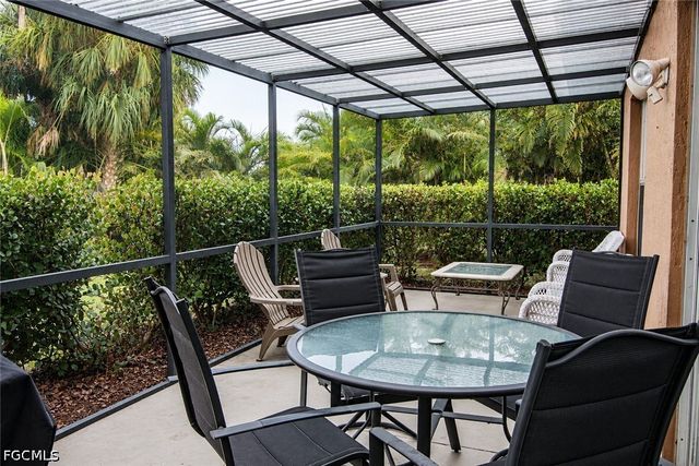 1913 SE 15th PL, Cape Coral, FL 33990