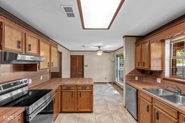 128 Ardis Drive, Haughton, LA 71037
