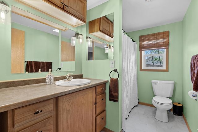 121 Prospect Street, Plainwell, MI 49080
