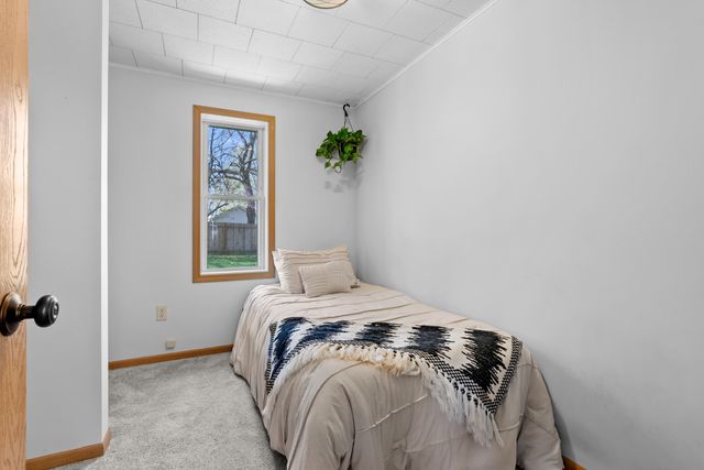 121 Prospect Street, Plainwell, MI 49080