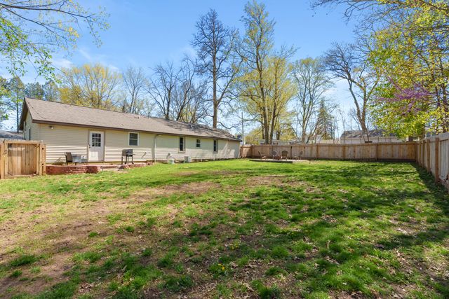 121 Prospect Street, Plainwell, MI 49080