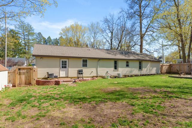 121 Prospect Street, Plainwell, MI 49080