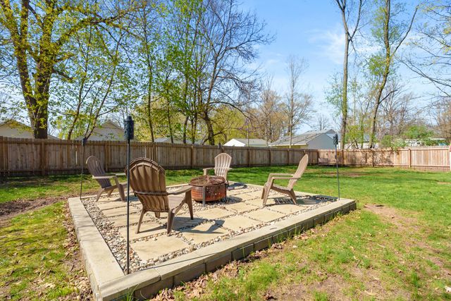 121 Prospect Street, Plainwell, MI 49080