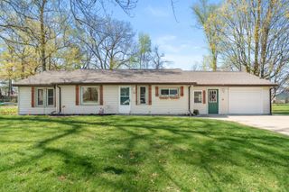 121 Prospect Street, Plainwell, MI 49080