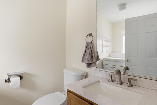 2 Freshwater Court, Nashua, NH 03060