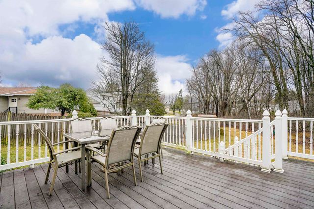 2 Freshwater Court, Nashua, NH 03060