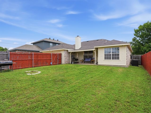 1531 Rebecca Lane, Lancaster, TX 75134