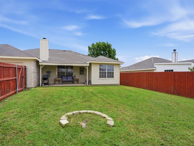 1531 Rebecca Lane, Lancaster, TX 75134