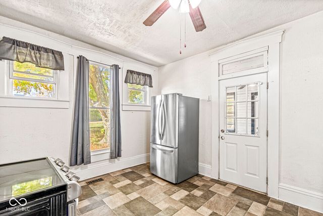 208 W Main Street, Mount Summit, IN 47361