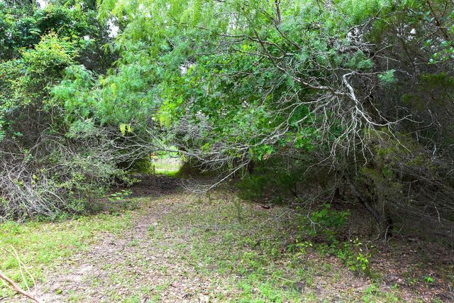 TBD East Interstate 10 Frontage Road, Weimar, TX 78962