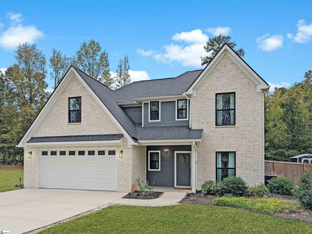 11 Echo Drive, Travelers Rest, SC 29690