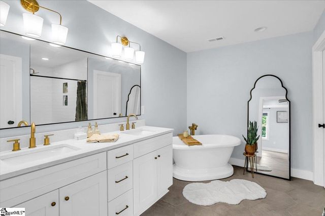 11 Echo Drive, Travelers Rest, SC 29690