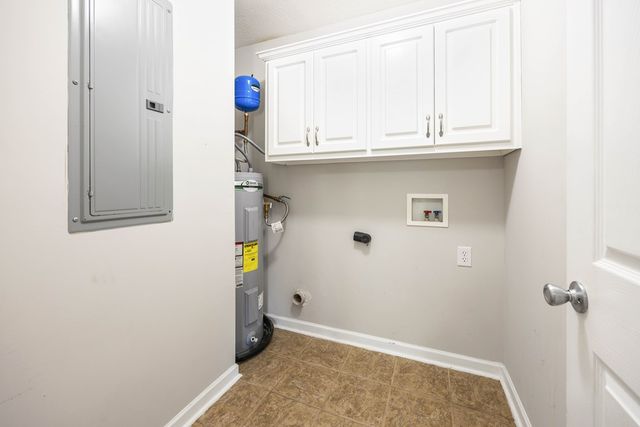 187 Mountain View Road, Hamilton, GA 31811