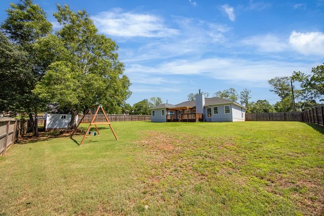187 Mountain View Road, Hamilton, GA 31811