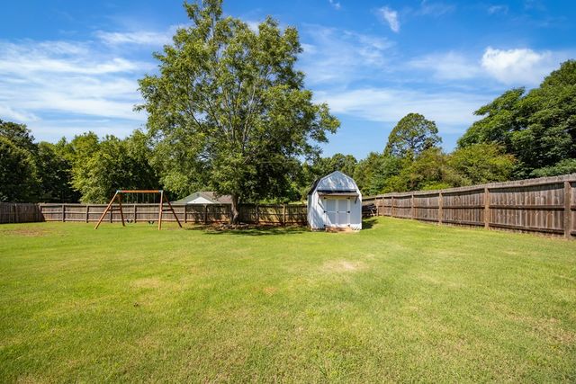187 Mountain View Road, Hamilton, GA 31811