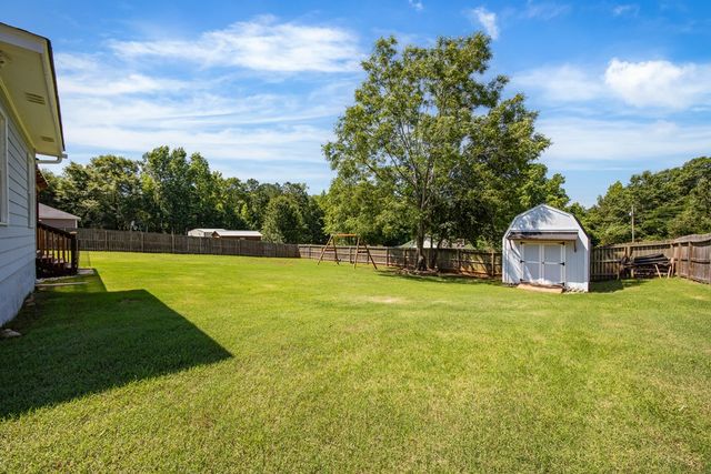 187 Mountain View Road, Hamilton, GA 31811