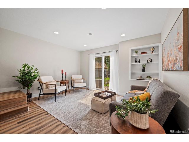14252 E Hawaii Cir B, Aurora, CO 80012