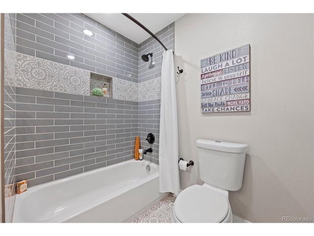 14252 E Hawaii Cir B, Aurora, CO 80012