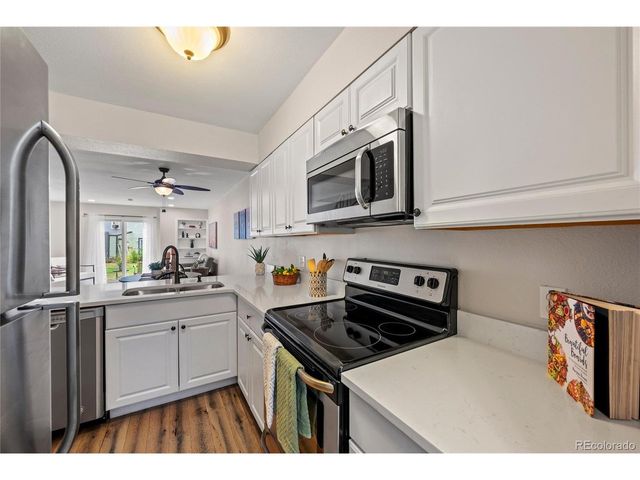 14252 E Hawaii Cir B, Aurora, CO 80012