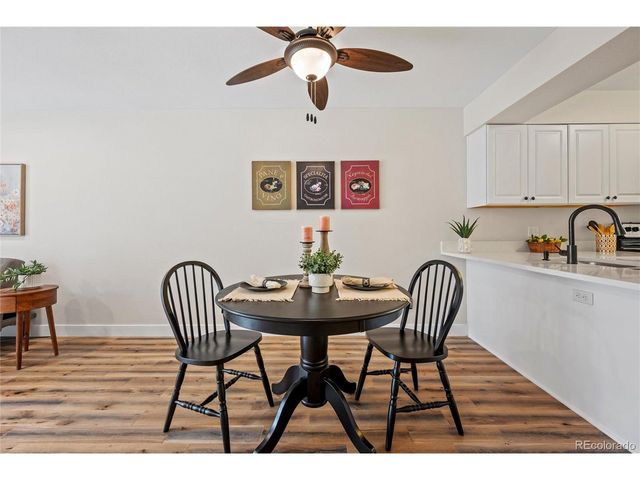 14252 E Hawaii Cir B, Aurora, CO 80012