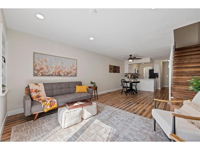 14252 E Hawaii Cir B, Aurora, CO 80012