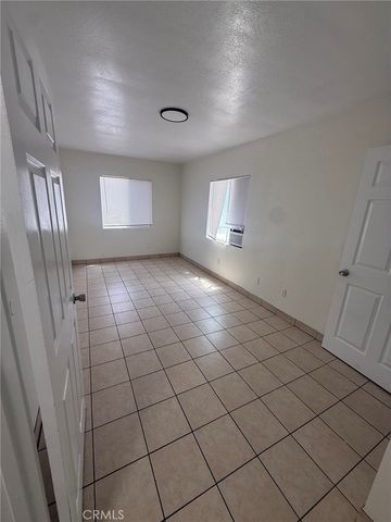 174 Magnolia Avenue, San Bernardino, CA 92405