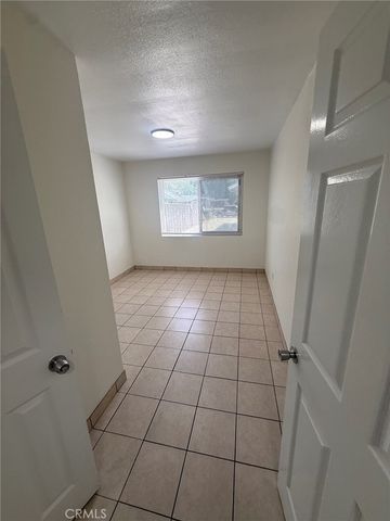 174 Magnolia Avenue, San Bernardino, CA 92405
