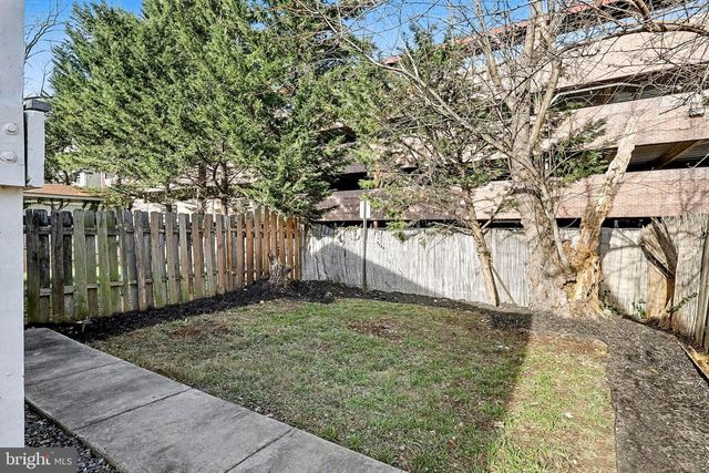 40 E REED AVE, Alexandria, VA 22305