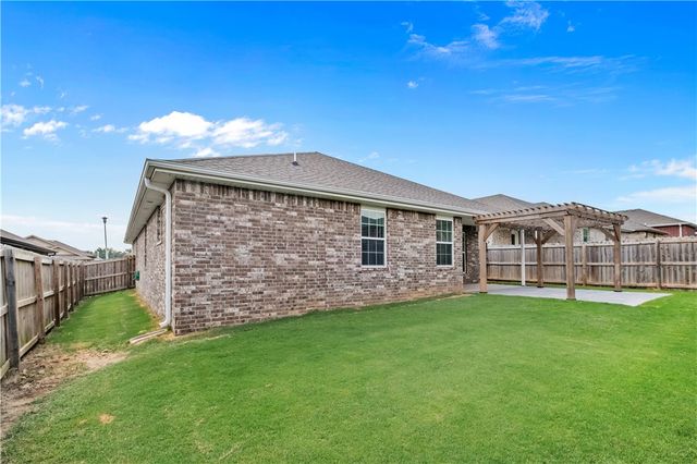 5908 Meade Street, Bentonville, AR 72713