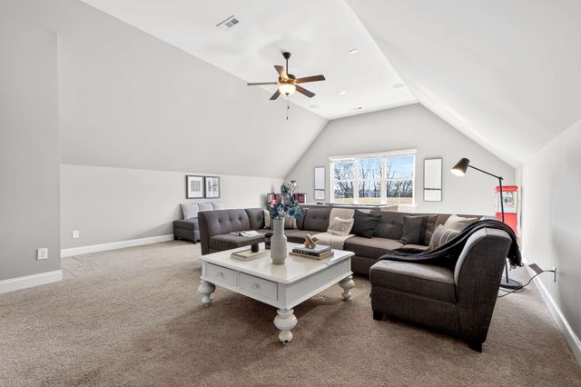 2340 Coppergate Way, Thompsons Station, TN 37179