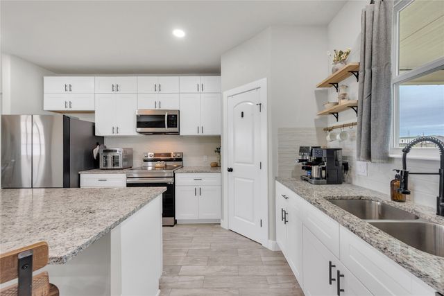 6017 Raspberry Lane, Joshua, TX 76058