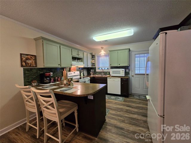 505 2nd Street Place NE D2, Conover, NC 28613