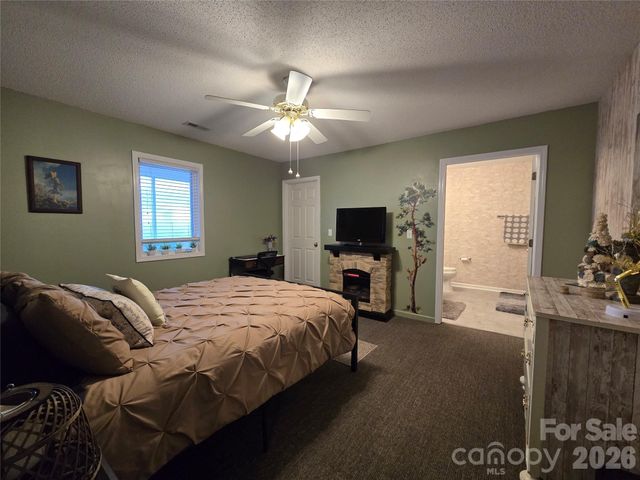 505 2nd Street Place NE D2, Conover, NC 28613