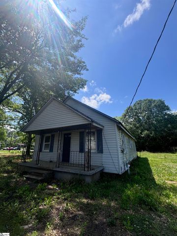 3 Holiday Street, Pelzer, SC 29669