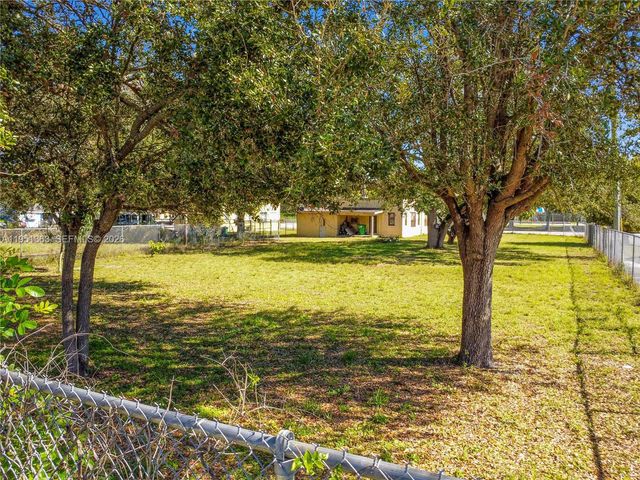 8610 NW 17th Avenue, Miami, FL 33147