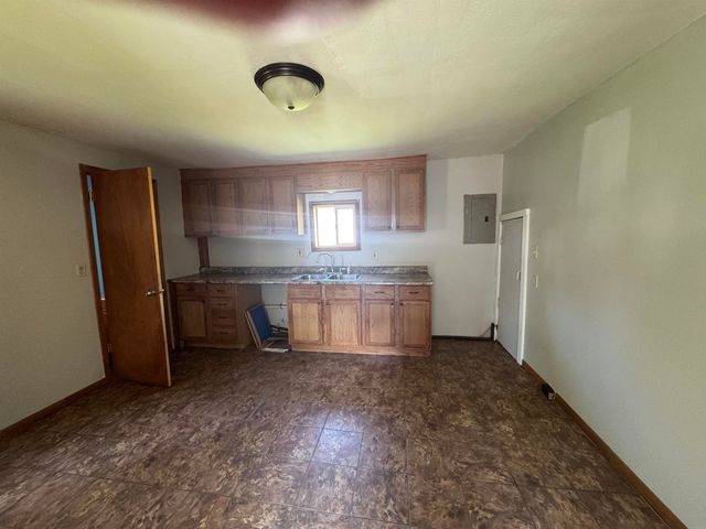 1806 & 1808 Bailey St., Charles City, IA 50616