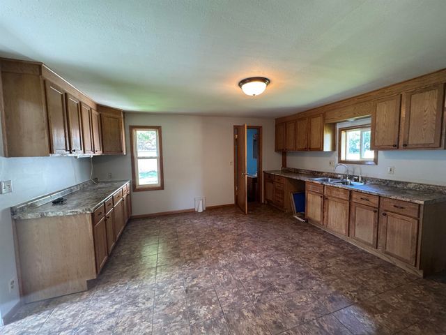 1806 & 1808 Bailey St., Charles City, IA 50616