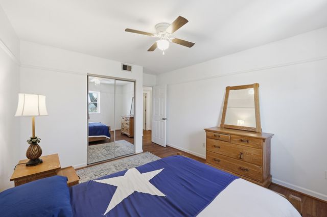 1076 Armstrong Mill Road D, Lexington, KY 40517