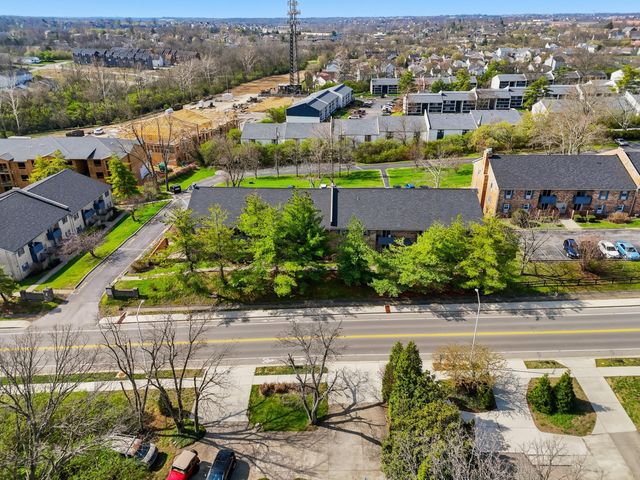 1076 Armstrong Mill Road D, Lexington, KY 40517