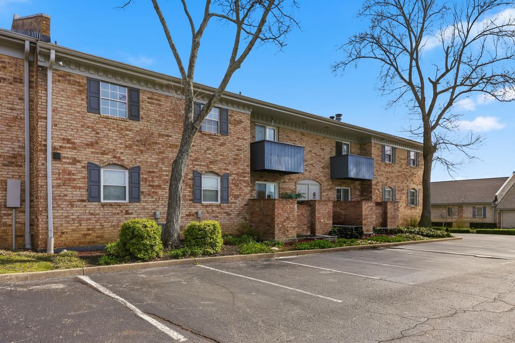 1076 Armstrong Mill Road D, Lexington, KY 40517