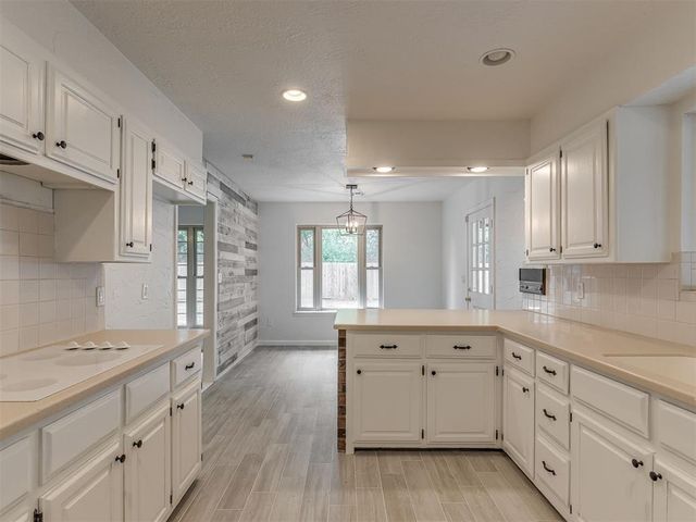 716 Landsdowne Drive, Norman, OK 73072