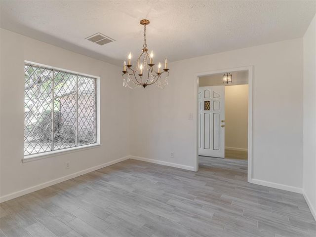 716 Landsdowne Drive, Norman, OK 73072