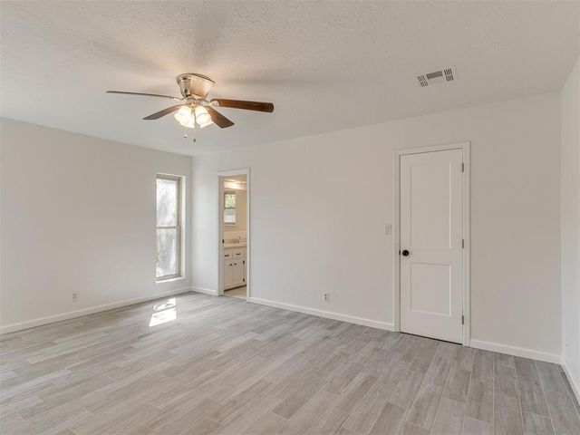 716 Landsdowne Drive, Norman, OK 73072