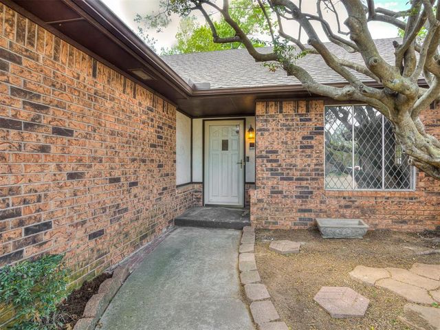 716 Landsdowne Drive, Norman, OK 73072
