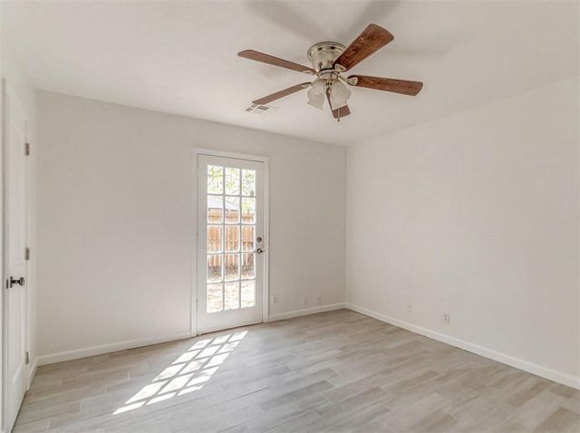 716 Landsdowne Drive, Norman, OK 73072